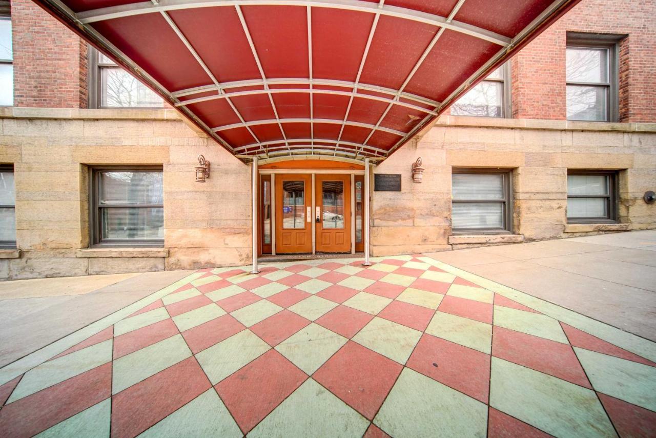 Waterfront Cleveland Apt About 1 Mi To Downtown Екстер'єр фото